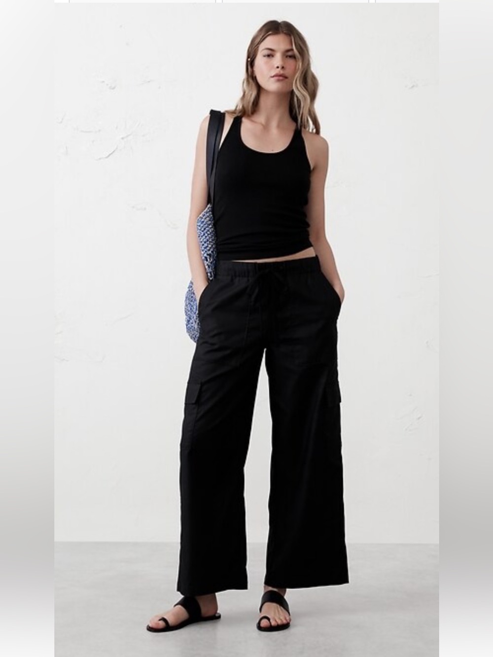 NWT! Banana Republic Wide-Leg High-Rise Cargo Pull-On Pant - Black drawstring